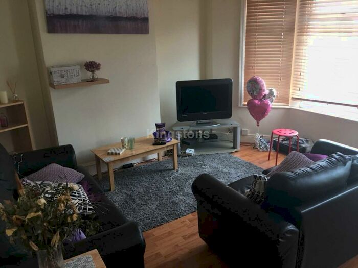 3 Bedroom Terraced House To Rent In Tewkesbury Street, Cathays, Cardiff, CF24