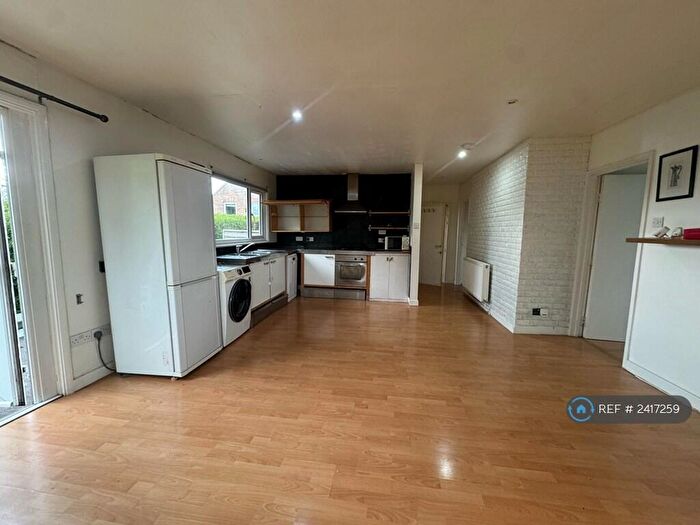 3 Bedroom Flat To Rent In Main Street, Whissendine, LE15