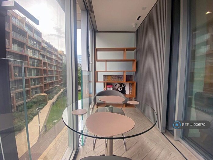 1 Bedroom Flat To Rent In Pearce House, London, SW11