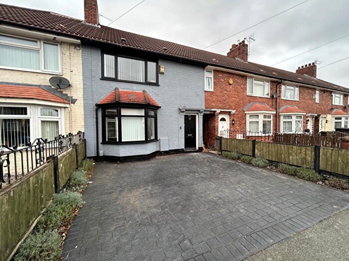 3 Bedroom House To Rent In Branstree Avenue, L11
