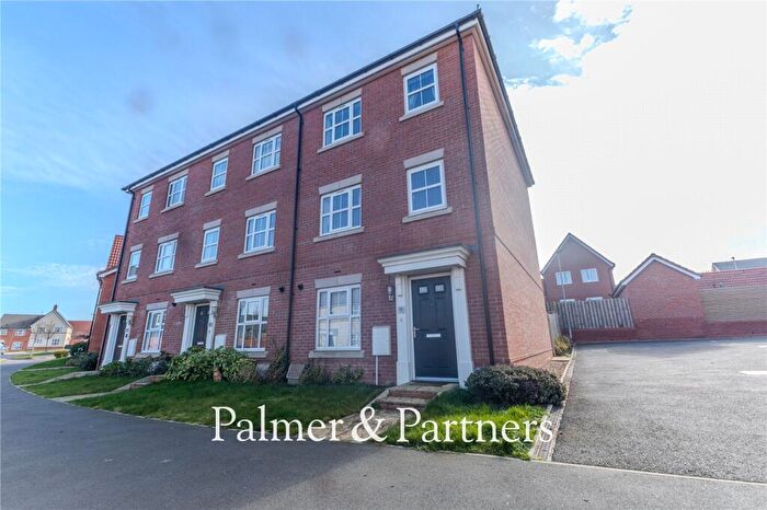 4 Bedroom End Of Terrace House For Sale In Fuller Way, Stowmarket, Suffolk, IP14