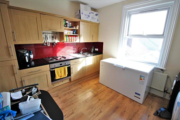 1 Bedroom Flat To Rent In Selsmore Road, Hayling Island, PO11