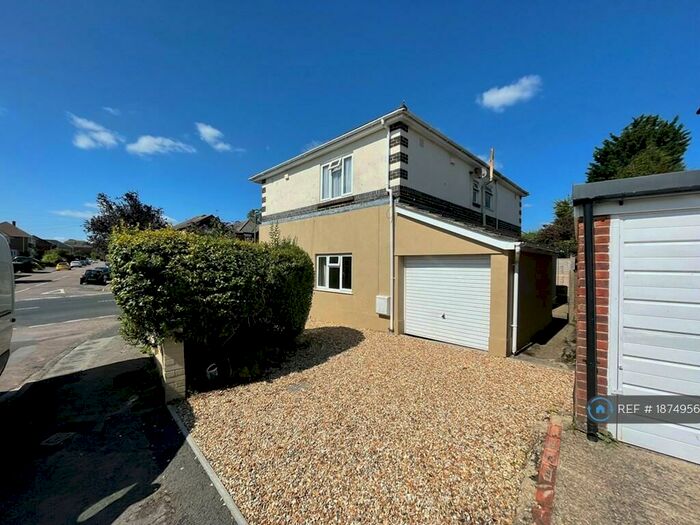 7 Bedroom Detached House To Rent In Ripon Road, Bournemouth, BH9