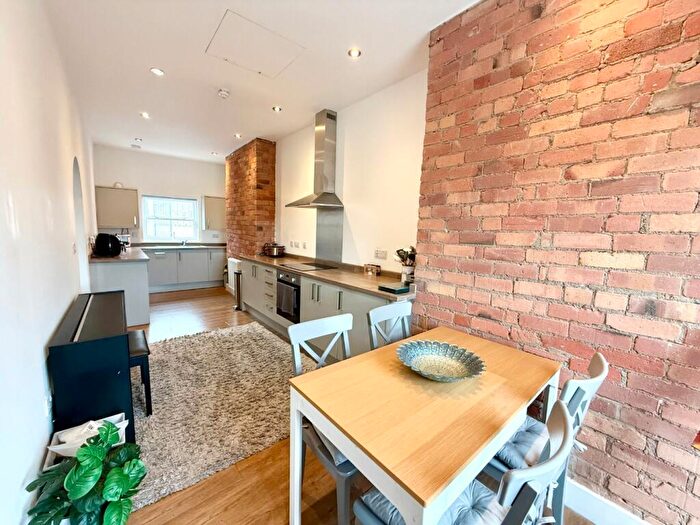 2 Bedroom Apartment To Rent In Carrington Street, Nottingham, Nottinghamshire, NG1
