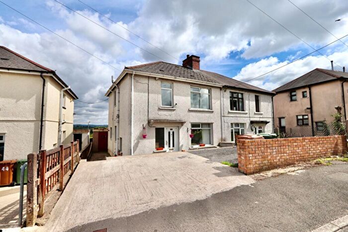 3 Bedroom Semi-Detached House For Sale In Heolddu Crescent, Bargoed, CF81