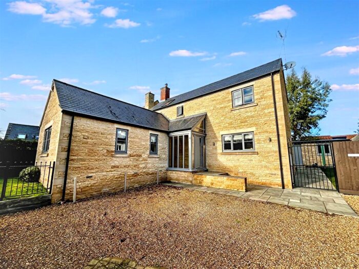 3 Bedroom Detached House For Sale In Woodnewton Road, Nassington, Peterborough, PE8
