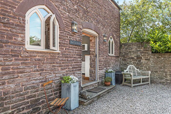 2 Bedroom Cottage To Rent In Dorstone, Hay On Wye, HR3