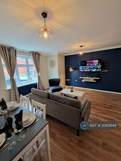 2 Bedroom Flat To Rent In Dowding Lane, Newcastle Upon Tyne, NE3