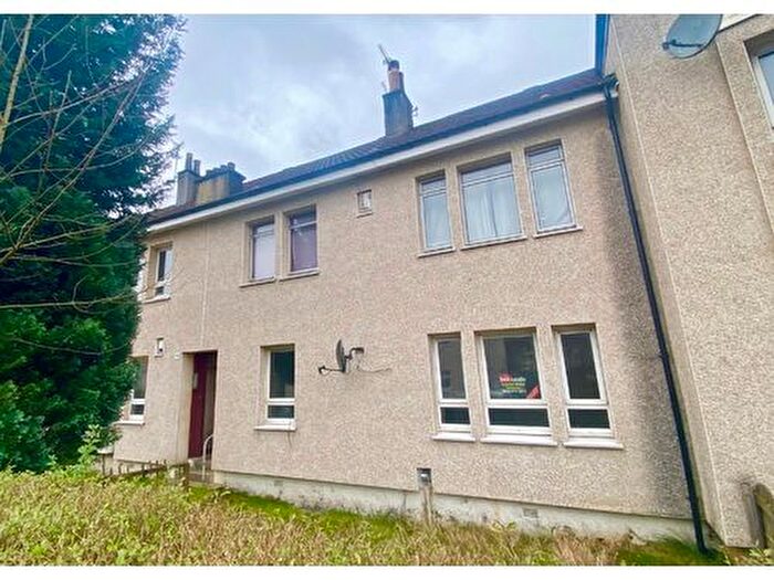 2 Bedroom Flat To Rent In Bruce Road, Paisley, PA3