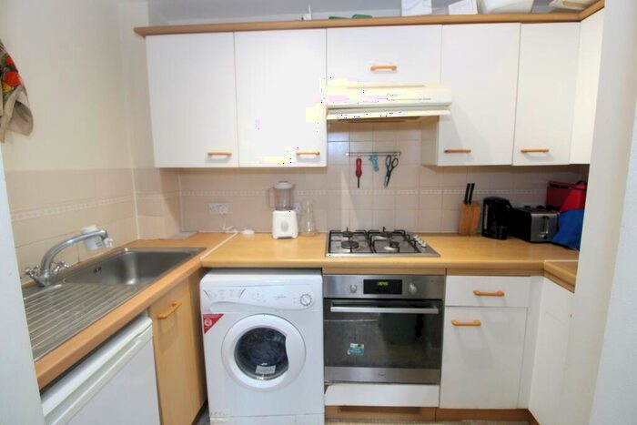 1 Bedroom Flat To Rent In Wilkins Close, Mitcham, CR4
