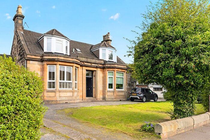2 Bedroom Flat For Sale In Greenock Road, Paisley, PA3