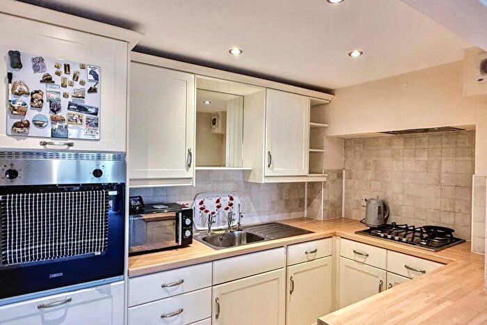 2 Bedroom Retirement Property For Sale In Salisbury, SP1