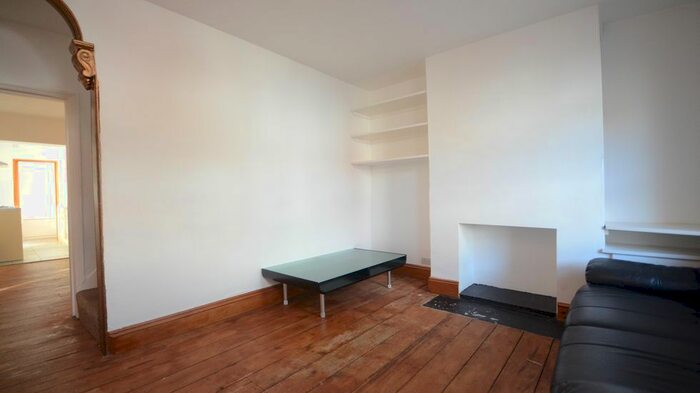 2 Bedroom Terraced House To Rent In Waldeck Street, Reading, RG1