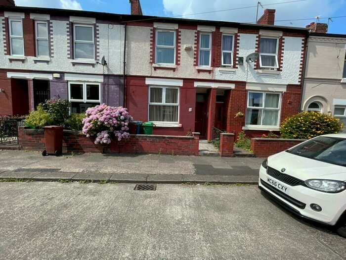 4 Bedroom Terraced House To Rent In Ravenoak Avenue, Manchester, M19