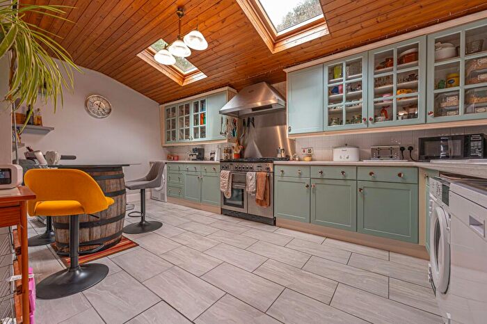 3 Bedroom Detached House For Sale In Usk Road, Pontypool, NP4