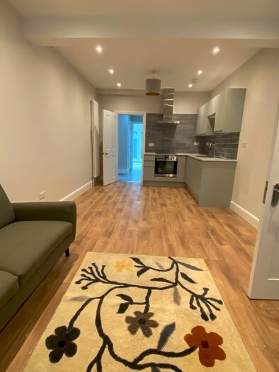 1 Bedroom Flat To Rent In Danesbury Road, Feltham, TW13