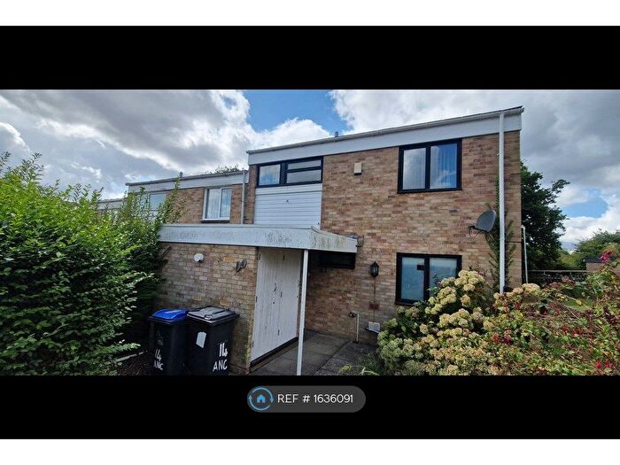 3 Bedroom End Of Terrace House To Rent In Ancress Close, Canterbury, CT2