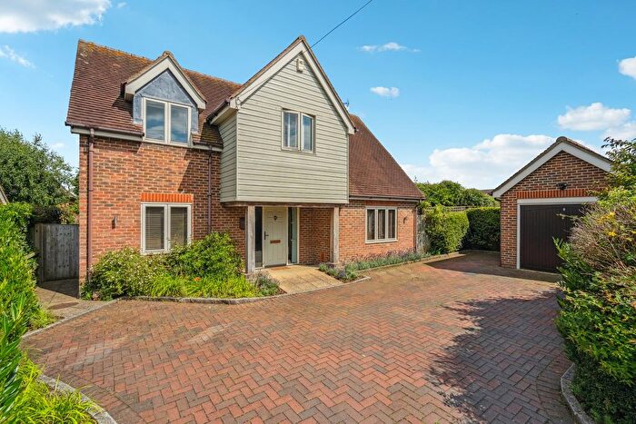 4 Bedroom Detached House For Sale In Little Lane, Pirton, Hitchin, SG5