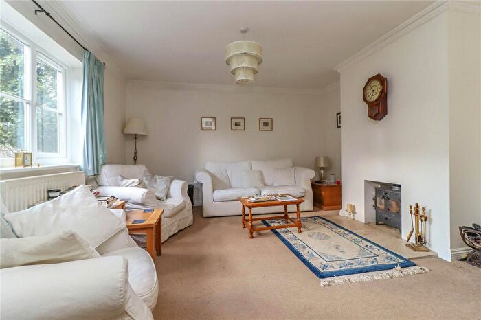 3 Bedroom Semi-Detached House For Sale In Winchester Road, Kings Somborne, Stockbridge, SO20