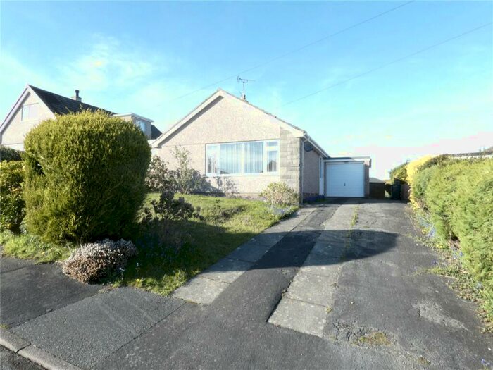 3 Bedroom Bungalow To Rent In Maes Yr Hafod, Menai Bridge, Gwynedd, LL59