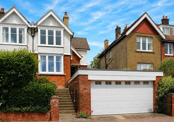 4 Bedroom Semi-Detached House For Sale In The Avenue, Lewes, BN7