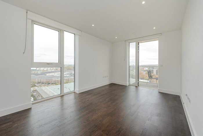 1 Bedroom Apartment To Rent In Duncombe House, SE18