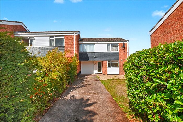 3 Bedroom End Terrace House For Sale In Broadlands Rise, Taunton, Somerset, TA1