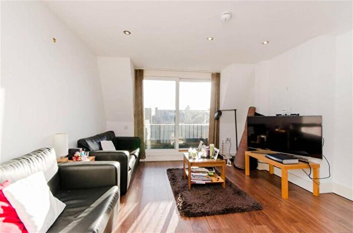 2 Bedroom Flat To Rent In Quex Road, Kilburn, NW6