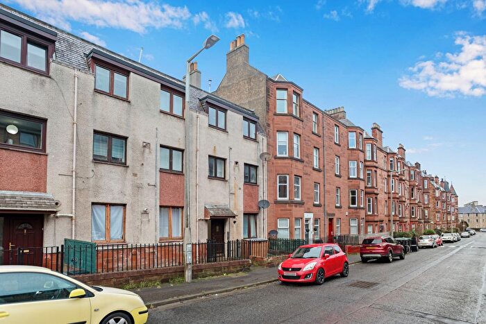 2 Bedroom Flat For Sale In / Piershill Terrace, Piershill, Edinburgh, EH8