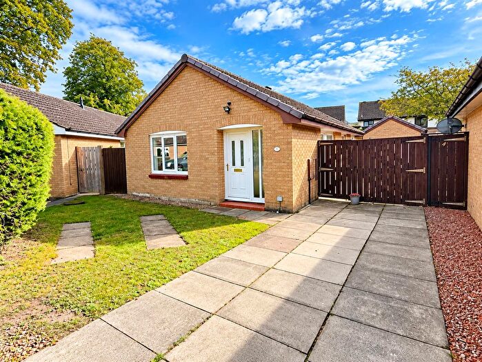 2 Bedroom Detached Bungalow For Sale In North Meadow, Ovingham, NE42