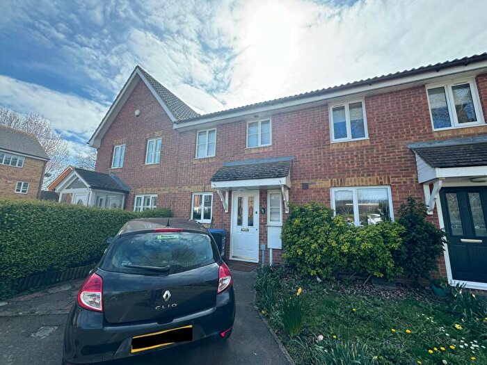 2 Bedroom Semi-Detached House To Rent In Sycamore Grange, Ramsgate, CT11