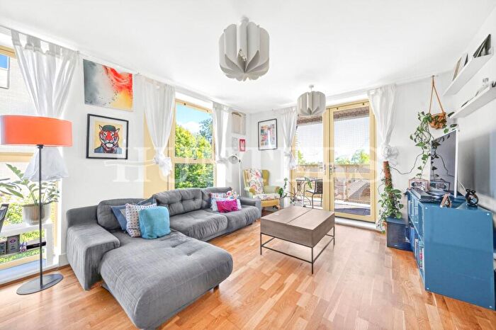 2 Bedroom Flat For Sale In Chalkley House, London, N15