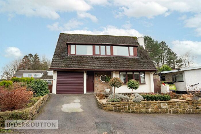 4 Bedroom Detached House For Sale In Den Lane, Springhead, Saddleworth, OL4