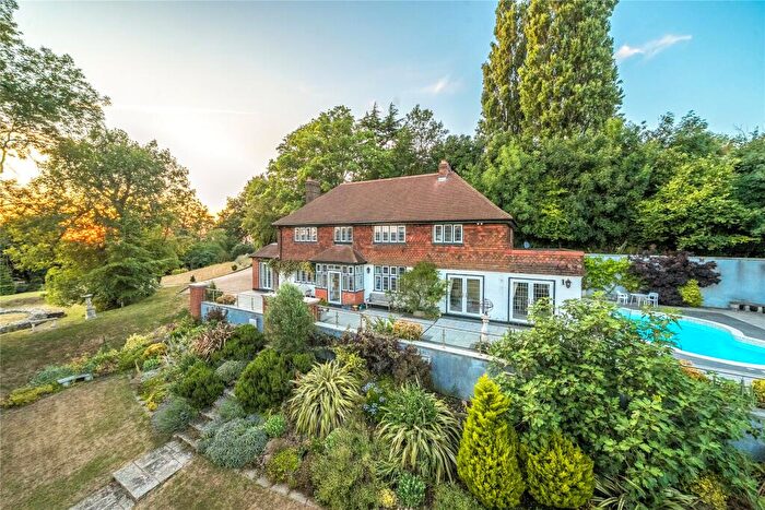 4 Bedroom Detached House For Sale In Westerham Road, Keston, BR2