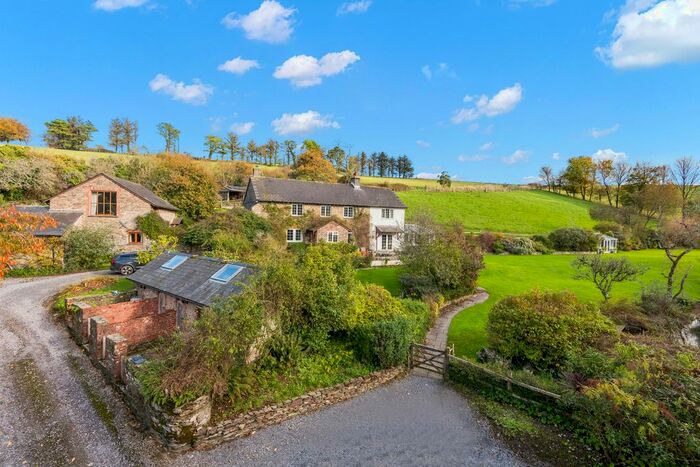 6 Bedroom Farmhouse For Sale In East Allington, Totnes, TQ9