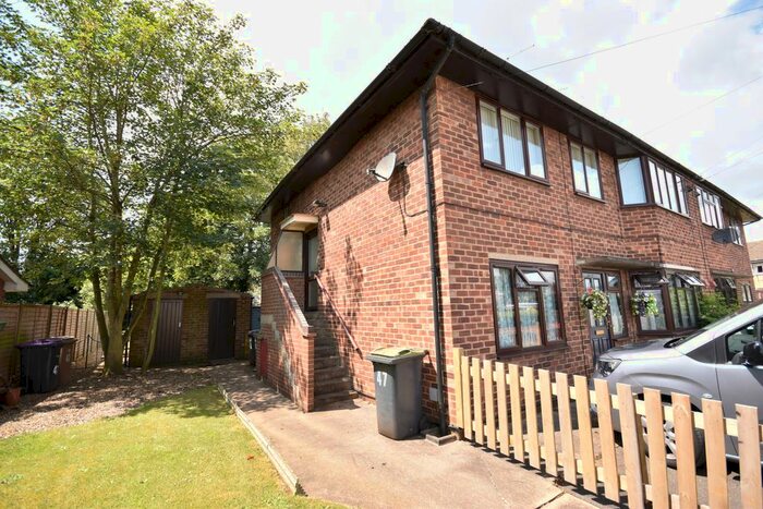 2 Bedroom Flat To Rent In Sycamore Drive, Sleaford, NG34