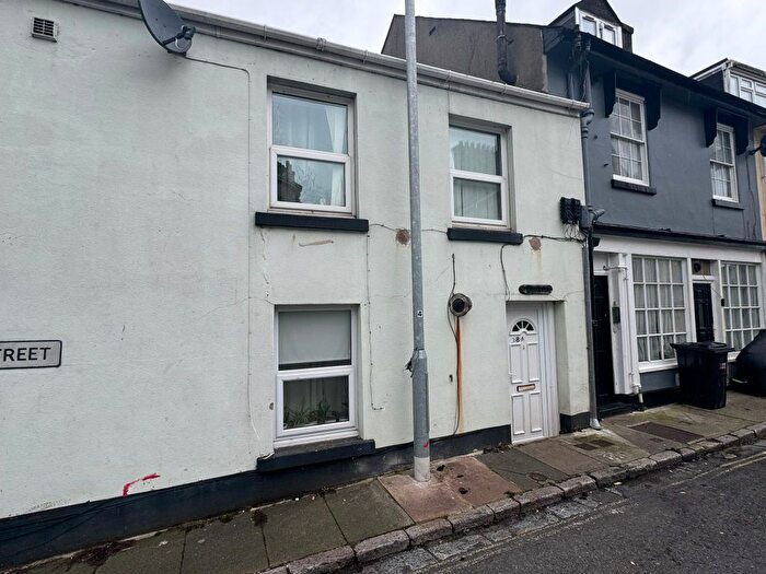 2 Bedroom Flat To Rent In Melville Street, Torquay, TQ2