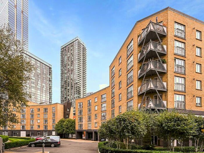 2 Bedroom Apartment To Rent In Franklin Building, Westferry Road, Canary Wharf, Heron Quay, London, E14