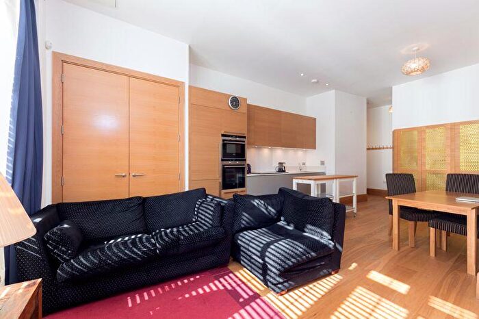 2 Bedroom Apartment To Rent In Sugar House, Leman Street, London, E1