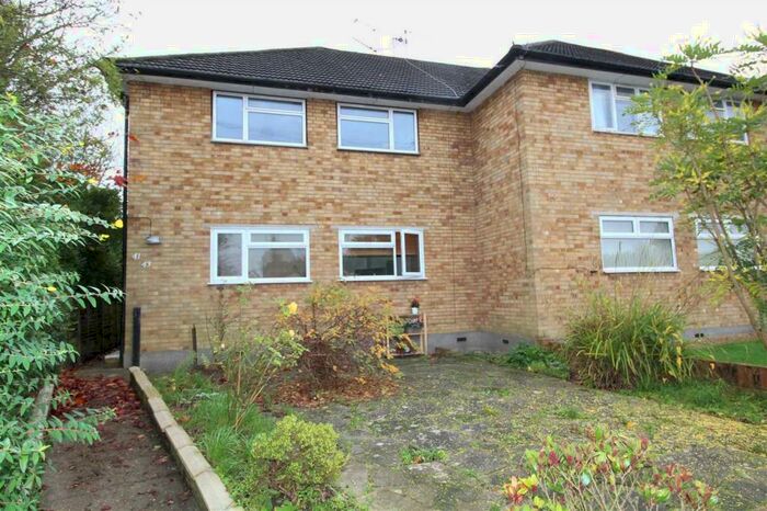 2 Bedroom Apartment To Rent In Hunter Avenue, Shenfield, CM15