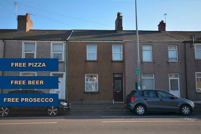 3 Bedroom Private Hall To Rent In Cathays Terrace, Cathays, Cardiff, CF24