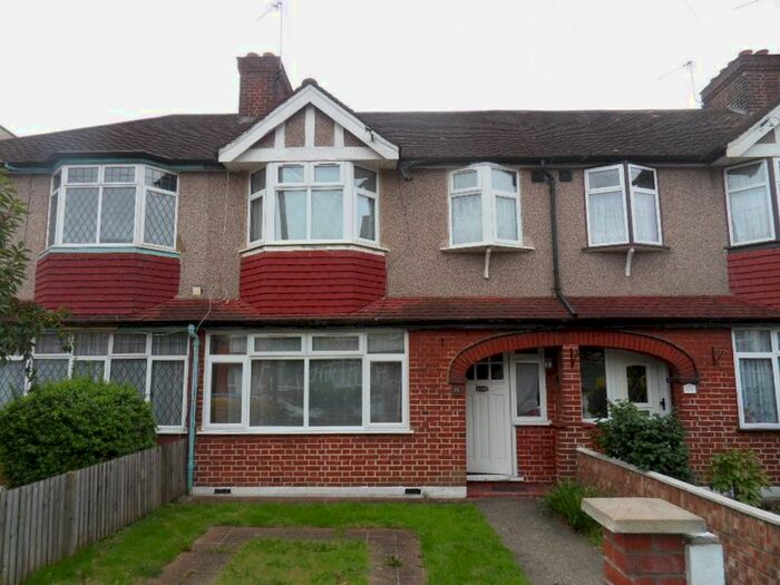 3 Bedroom Property To Rent In Wadham Gardens, Greenford, UB6