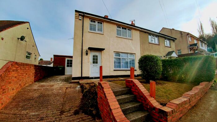 3 Bedroom Semi-Detached House To Rent In Brewery Street, Dudley, DY2
