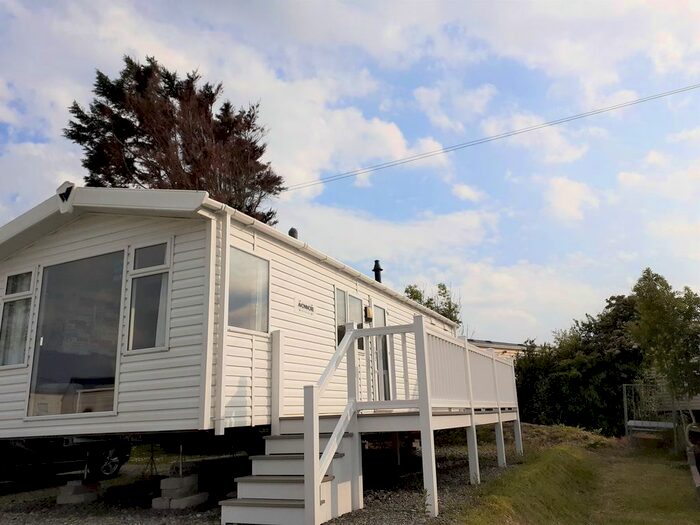 2 Bedroom Mobile/park Home For Sale In Aberaeron, Aberaeron, SA46