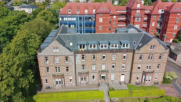2 Bedroom Flat To Rent In Scrimgeour Place, Dundee, DD3