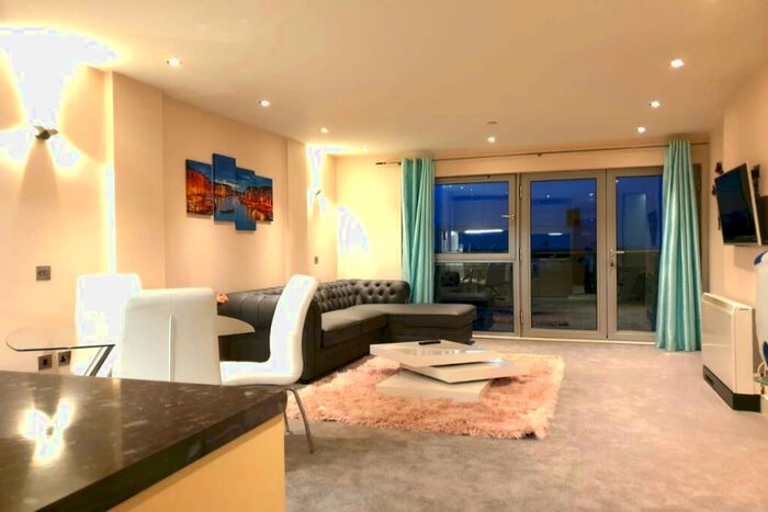 2 Bedroom Apartment To Rent In Talbot Street, Nottingham, NG1