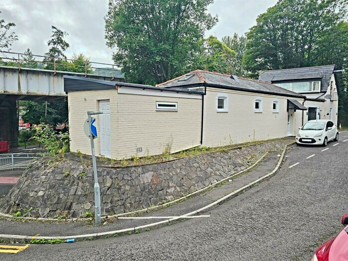 1 Bedroom Bungalow To Rent In Mill Street, Pontypridd, CF37