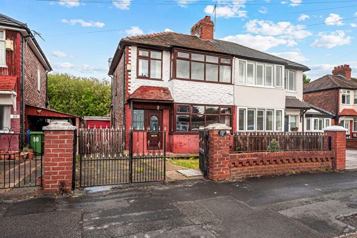 3 Bedroom Semi-Detached House For Sale In Brownhill Drive, Padgate, WA1