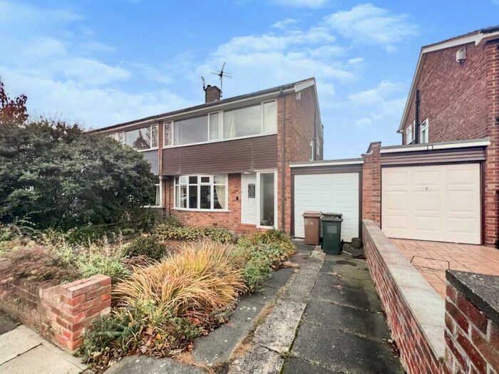 3 Bedroom Semi-Detached House To Rent In Highcross Road, Marden, North Shields, Tyne And Wear, NE30