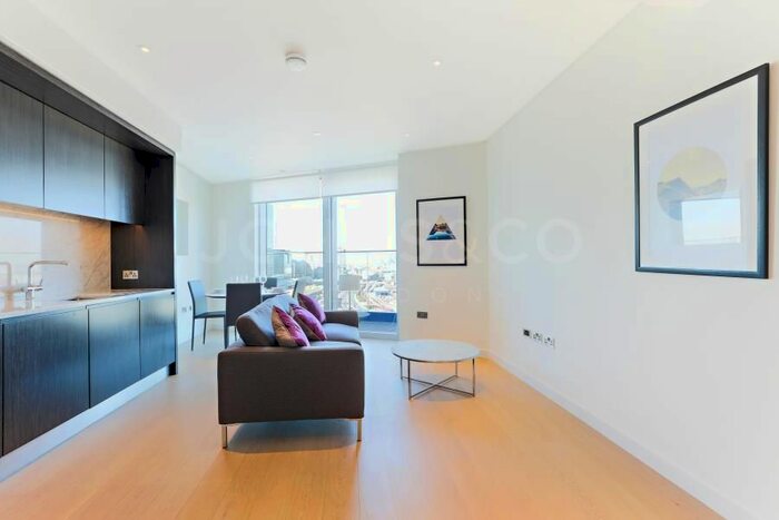 2 Bedroom Flat For Sale In Charrington Tower, Biscayne Avenue, London, E14